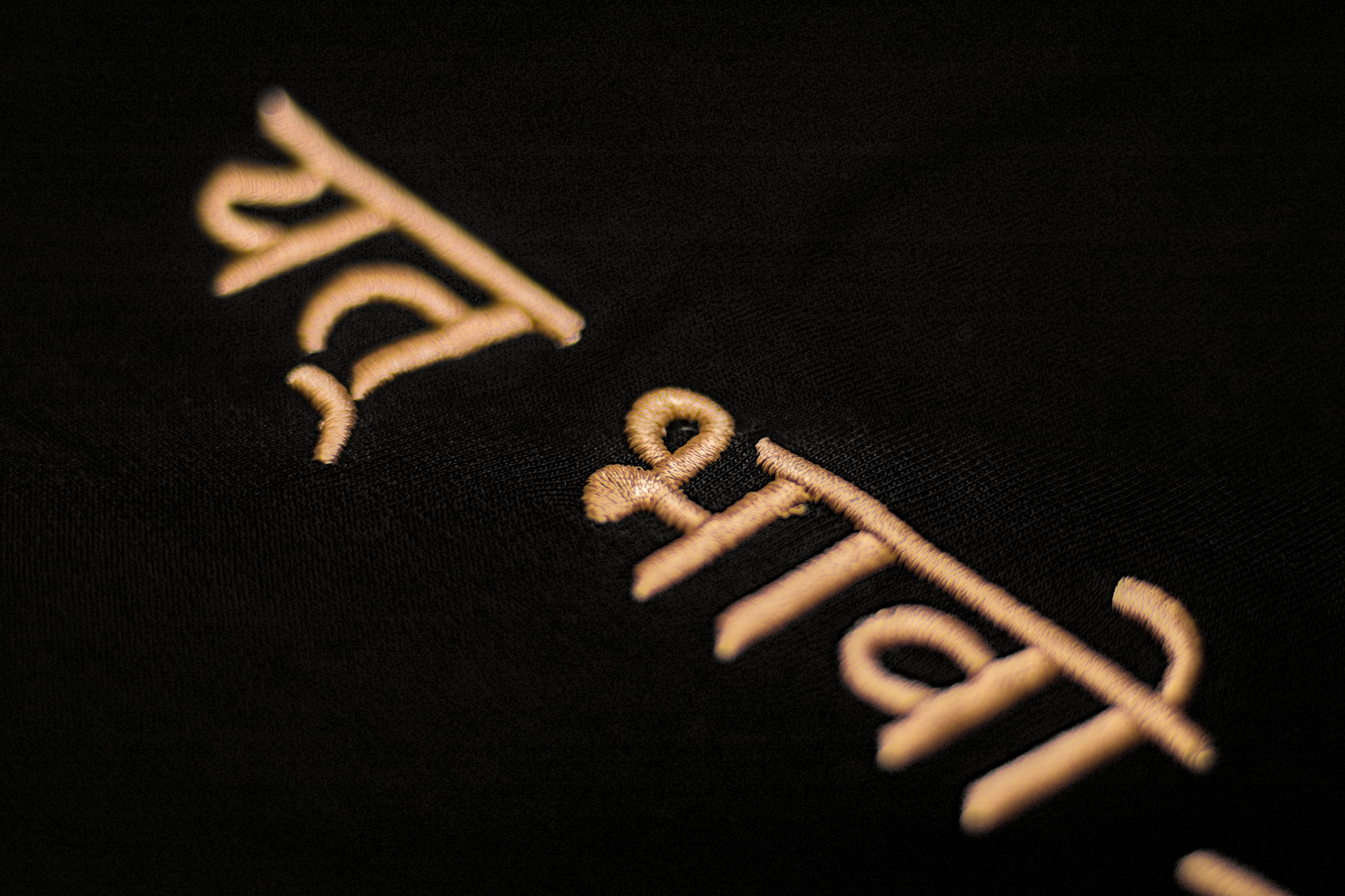 Becoming / Obsidian Black