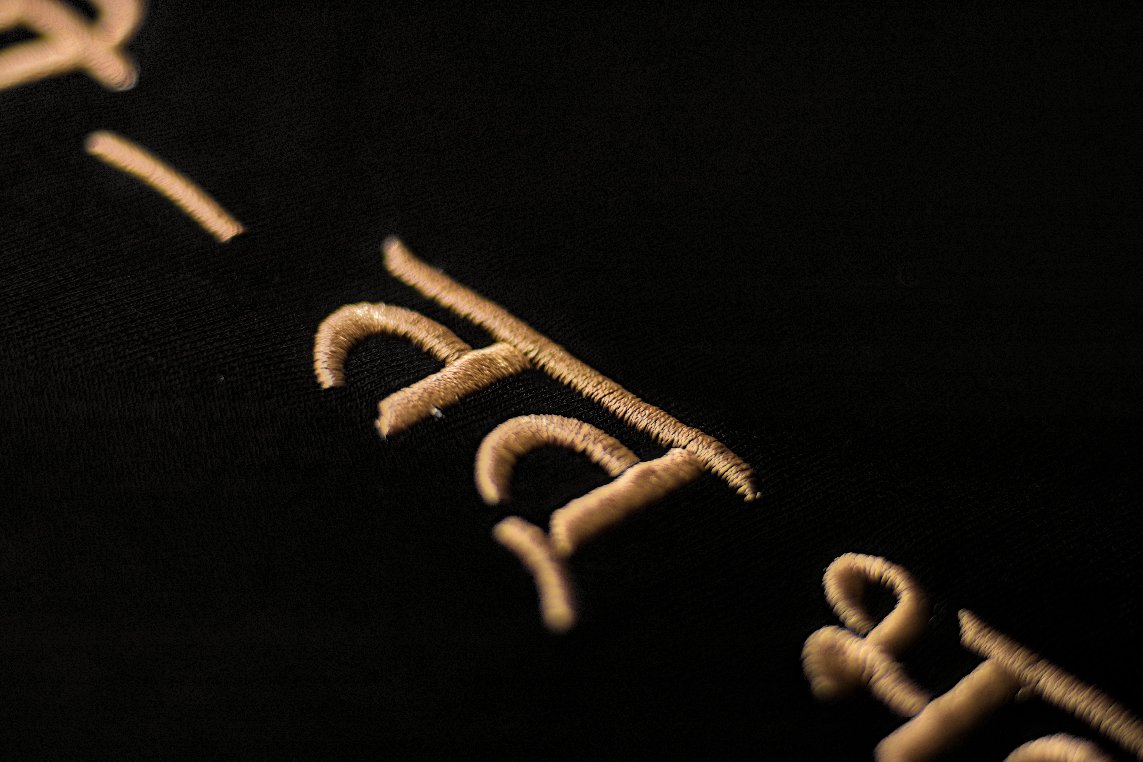 Becoming / Obsidian Black